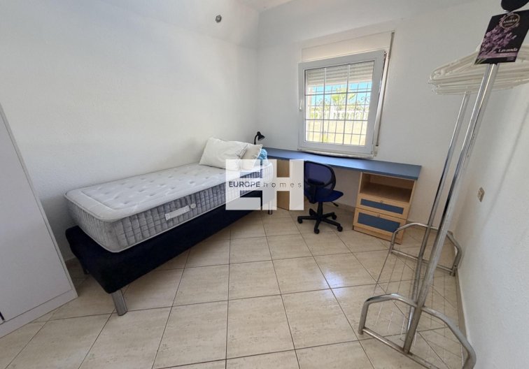 Segunda mano - villa - Torrevieja - Costa Blanca
