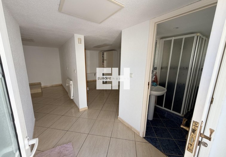 Segunda mano - villa - Torrevieja - Costa Blanca