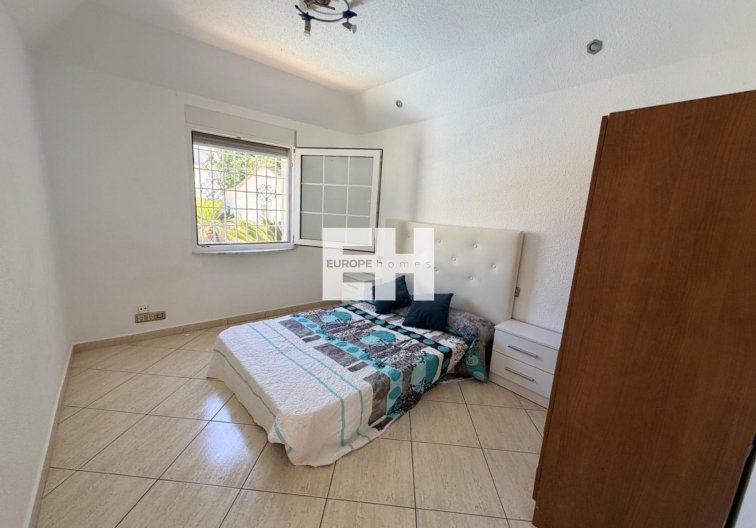 Segunda mano - villa - Torrevieja - Costa Blanca