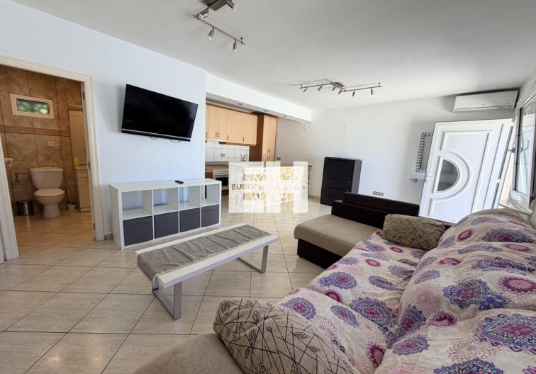 Segunda mano - villa - Torrevieja - Costa Blanca