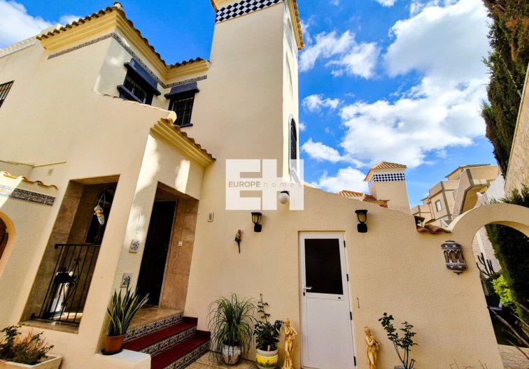 Segunda mano - villa - Villamartin - Costa Blanca
