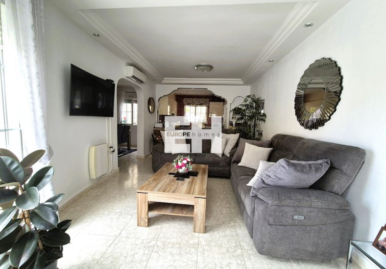 Segunda mano - villa - Villamartin - Costa Blanca