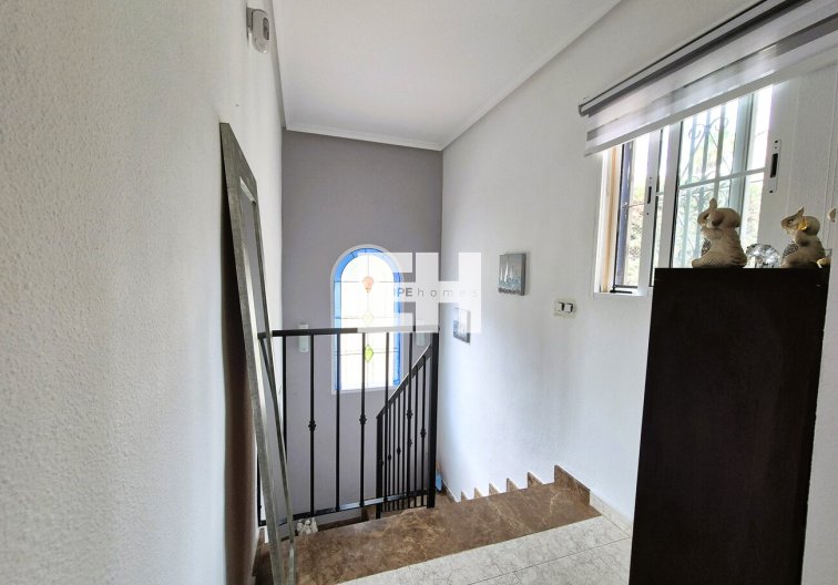 Segunda mano - villa - Villamartin - Costa Blanca