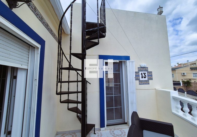 Segunda mano - villa - Villamartin - Costa Blanca