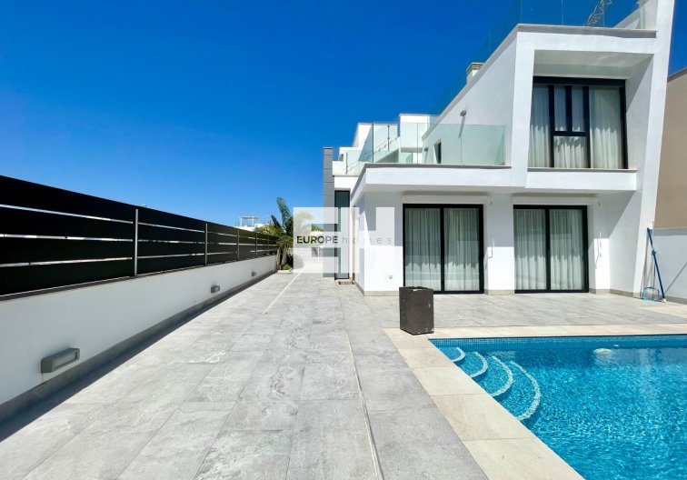 Resale - villa - Benijofar - Costa Blanca