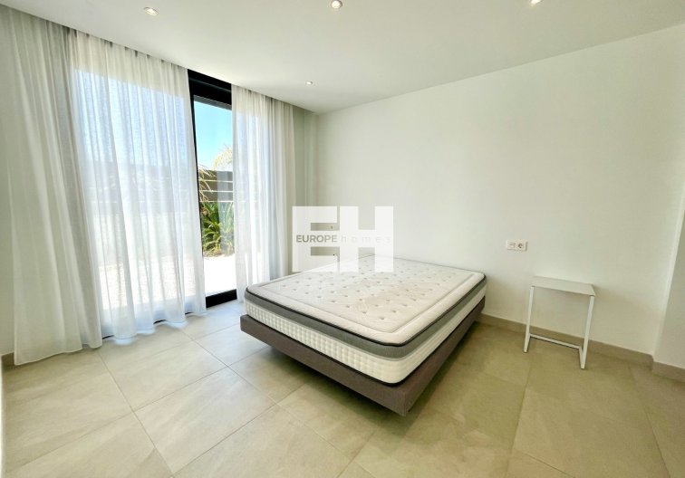 Resale - villa - Benijofar - Costa Blanca