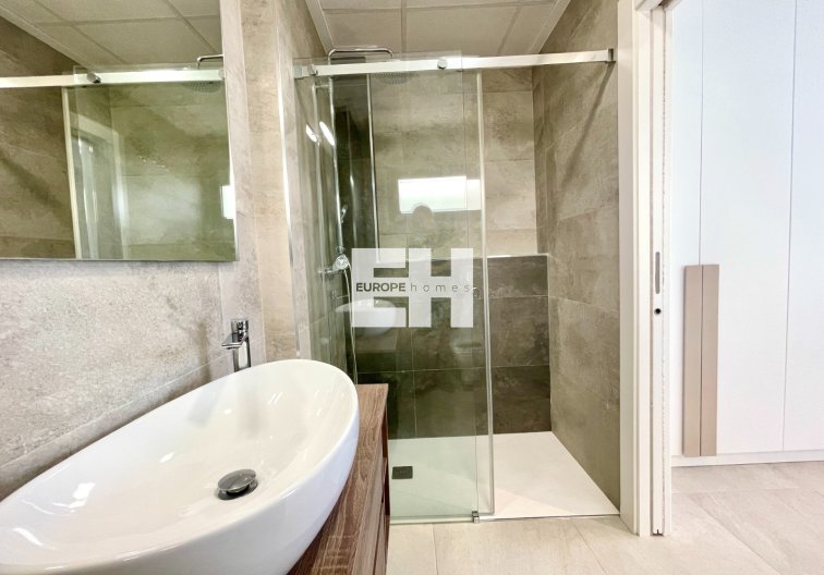 Resale - villa - Benijofar - Costa Blanca