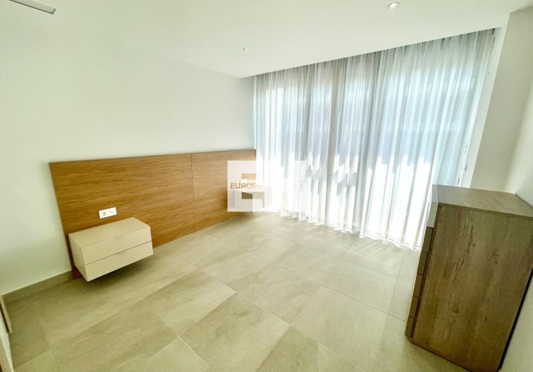 Resale - villa - Benijofar - Costa Blanca