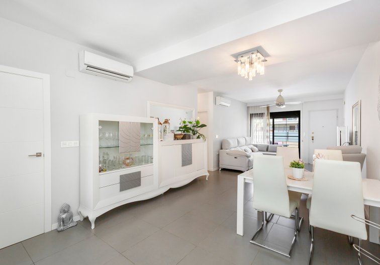 Segunda mano - Apartamento  - Pilar de la Horadada - Costa Blanca