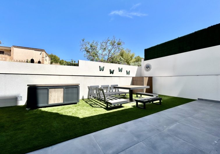 Segunda mano - villa - Villamartin - Costa Blanca