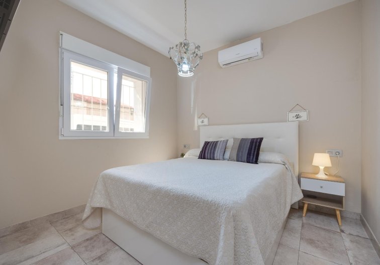 Segunda mano - town house - Torrevieja - Centro