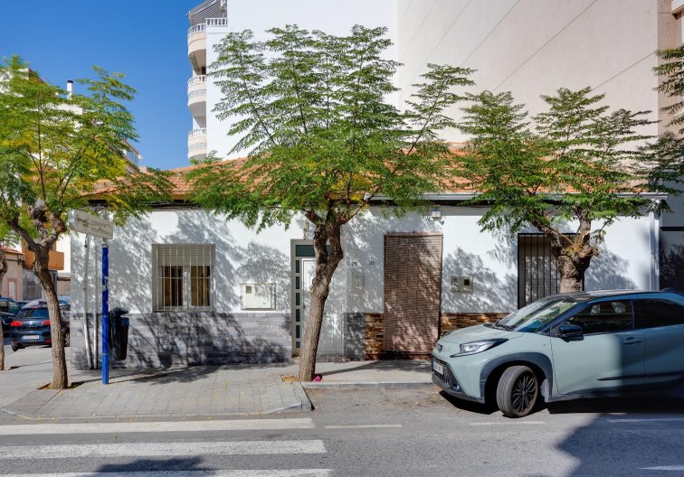 Segunda mano - town house - Torrevieja - Centro