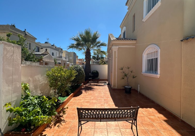 Revente - villa - Torrevieja - Costa Blanca