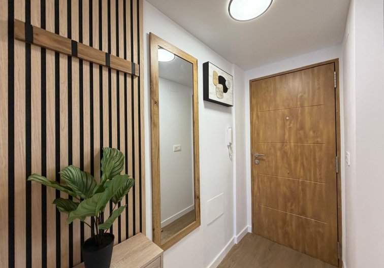 Resale - Apartment - Torrevieja - Nueva Torrevieja