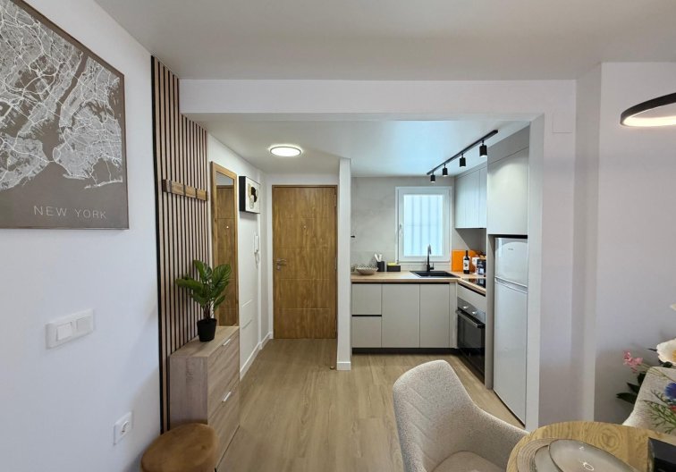 Resale - Apartment - Torrevieja - Nueva Torrevieja