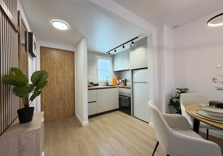 Resale - Apartment - Torrevieja - Nueva Torrevieja