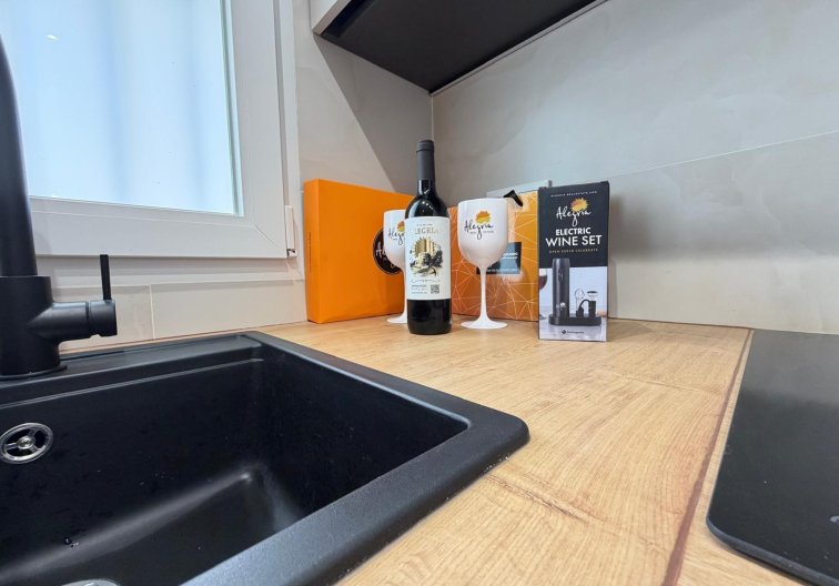 Resale - Apartment - Torrevieja - Nueva Torrevieja