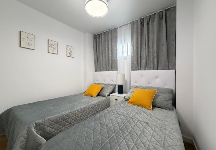 Resale - Apartment - Torrevieja - Nueva Torrevieja