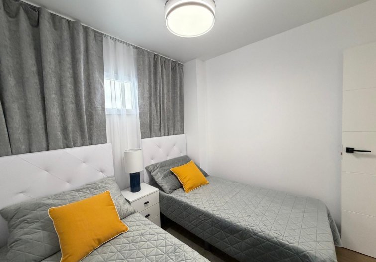 Resale - Apartment - Torrevieja - Nueva Torrevieja