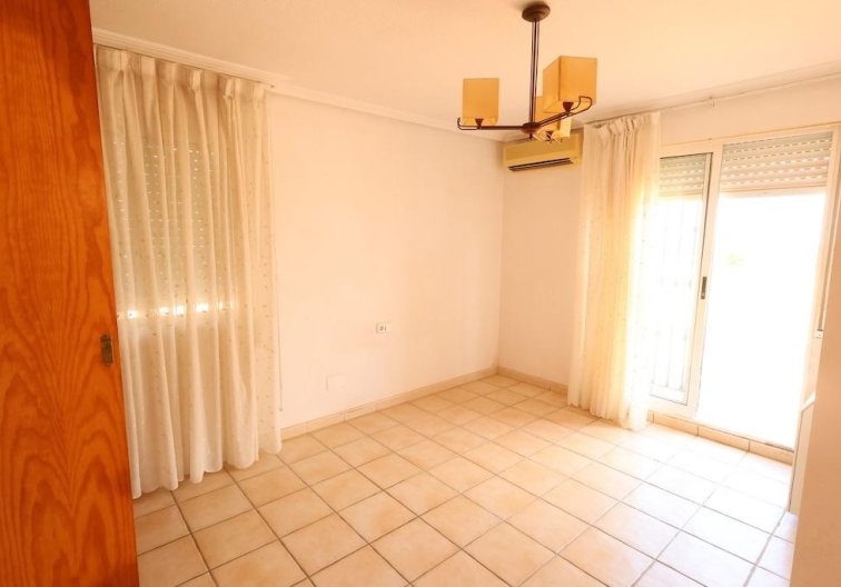 Resale - town house - Torrevieja - Costa Blanca