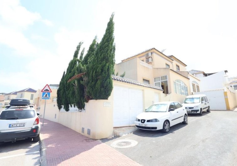 Resale - town house - Torrevieja - Costa Blanca