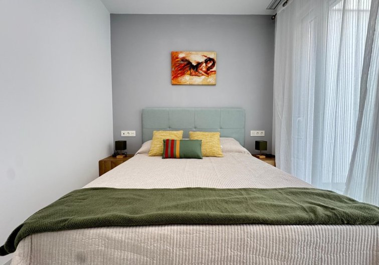 Segunda mano - Apartamento  - Torrevieja - Estacion De Autobuses