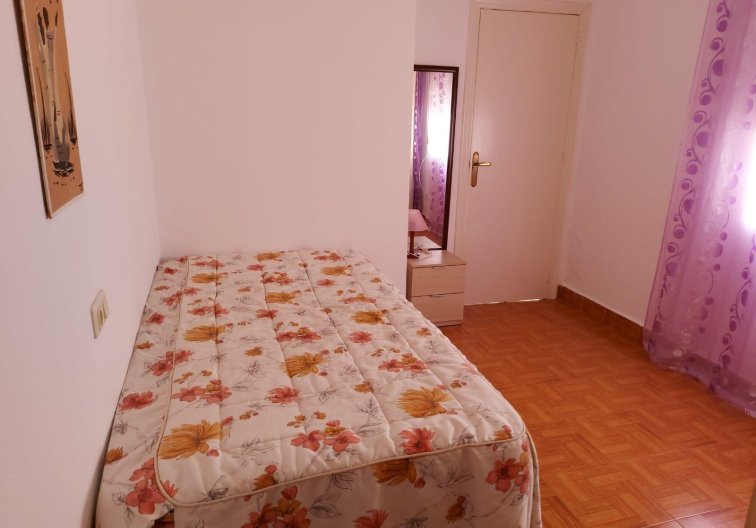 Segunda mano - Bungalow - Torrevieja - Los Balcones 