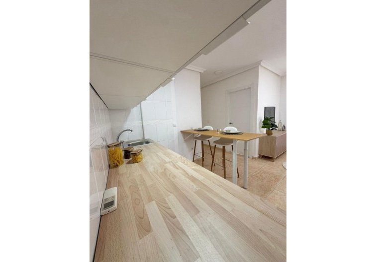 Segunda mano - Apartamento  - Torrevieja - Antonio Machado