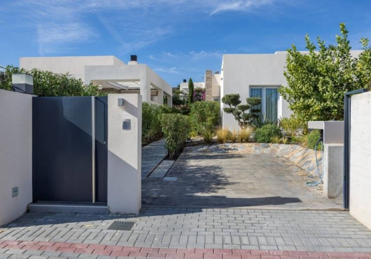 Resale - villa - La Finca Golf Resort - Inland