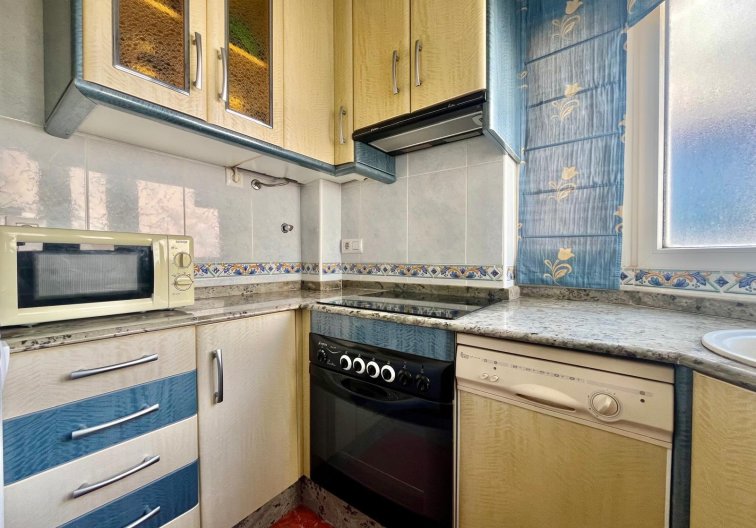 Wiederverkauf - Wohnung - Torrevieja - Centro
