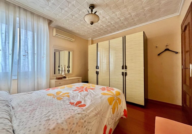Wiederverkauf - Wohnung - Torrevieja - Centro
