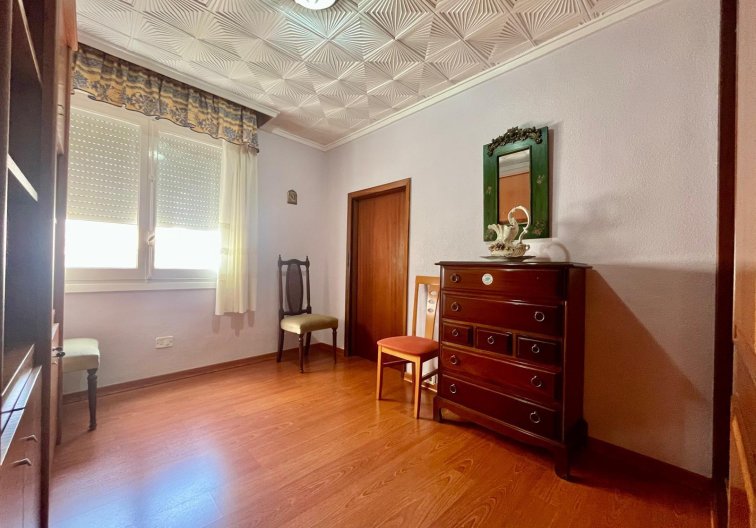 Wiederverkauf - Wohnung - Torrevieja - Centro