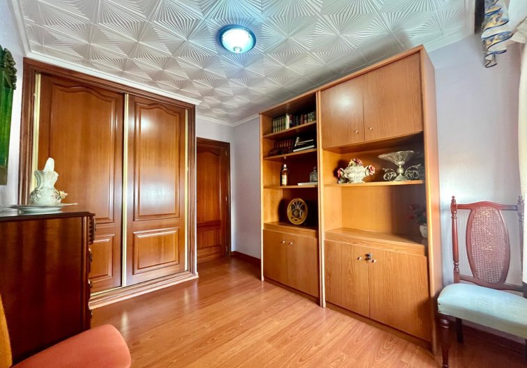Wiederverkauf - Wohnung - Torrevieja - Centro