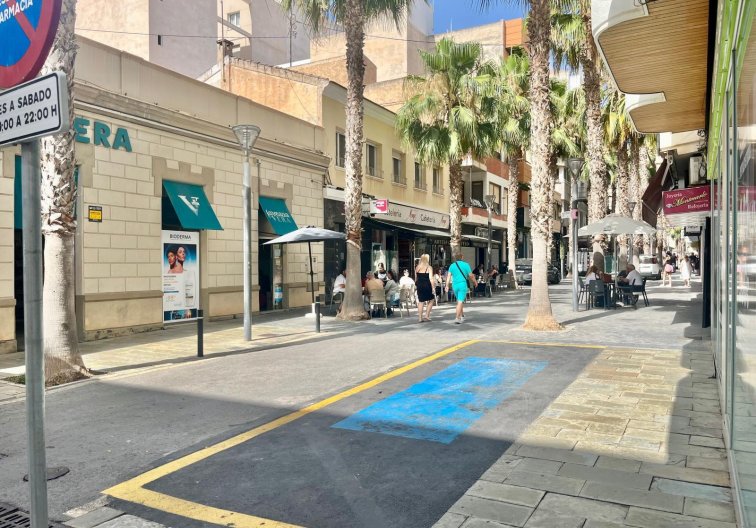Wiederverkauf - Wohnung - Torrevieja - Centro
