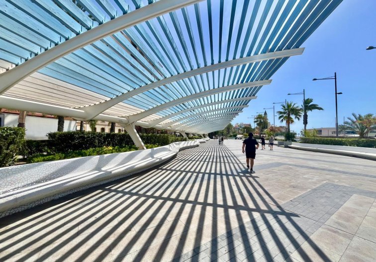 Wiederverkauf - Wohnung - Torrevieja - Centro