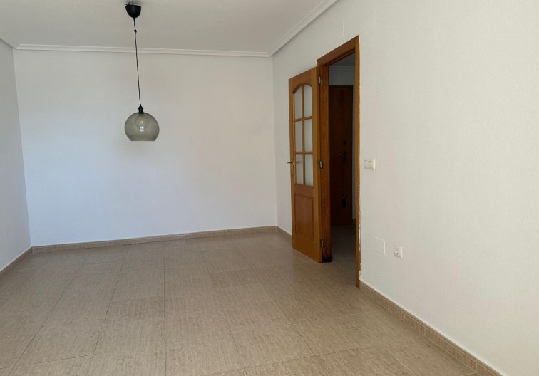 Wiederverkauf - Wohnung - Torrevieja - Centro