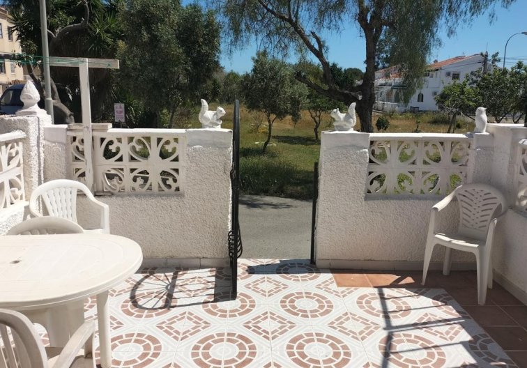 Segunda mano - Bungalow en planta alta - Torrevieja - La Siesta - El Salado - Torreta