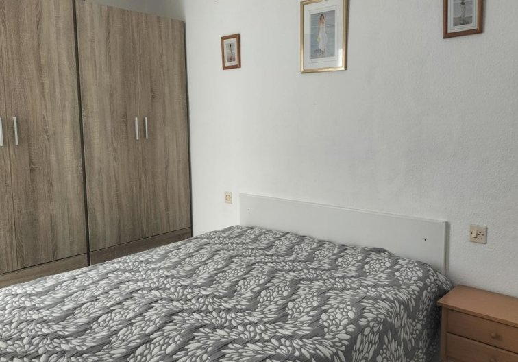 Segunda mano - Bungalow en planta alta - Torrevieja - La Siesta - El Salado - Torreta
