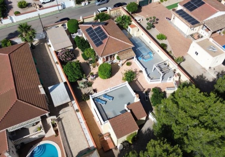 Wiederverkauf - villa - Pinar de Campoverde - Inland