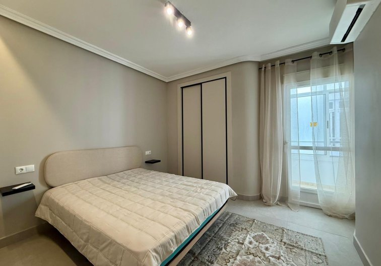 Resale - Apartment - Torrevieja - Playa del Cura