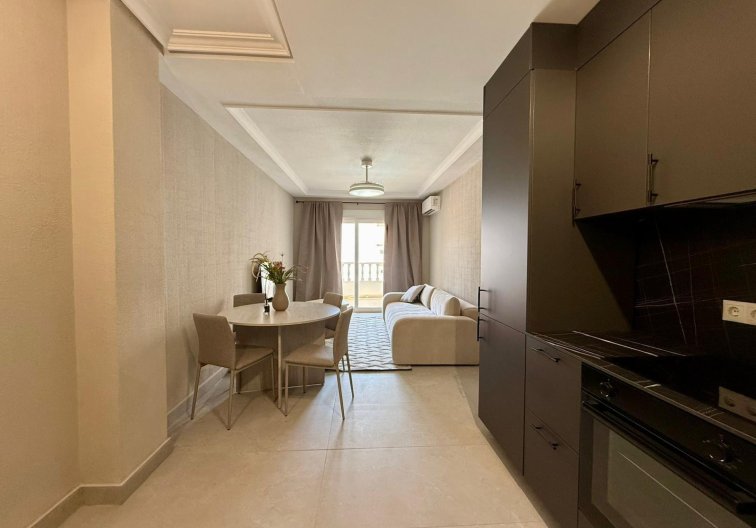Resale - Apartment - Torrevieja - Playa del Cura