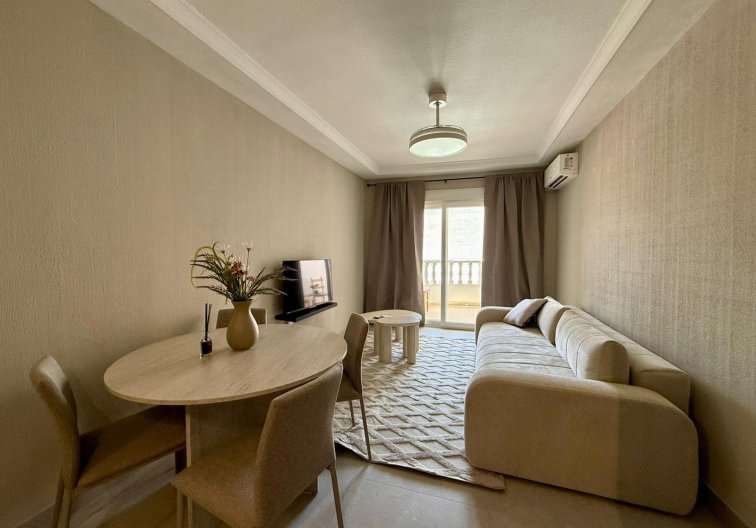 Resale - Apartment - Torrevieja - Playa del Cura