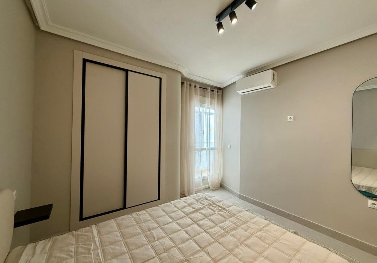 Resale - Apartment - Torrevieja - Playa del Cura