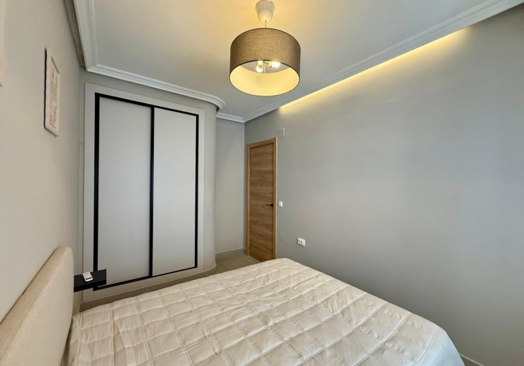 Resale - Apartment - Torrevieja - Playa del Cura