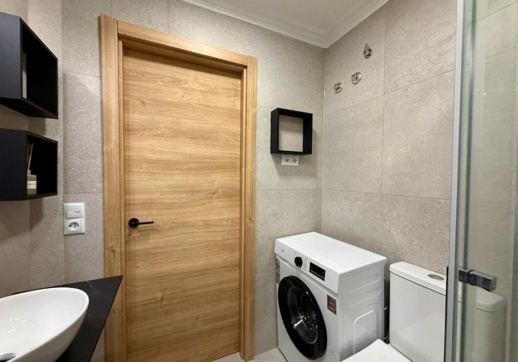 Resale - Apartment - Torrevieja - Playa del Cura
