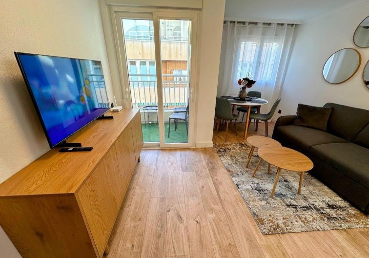 Wiederverkauf - Wohnung - Torrevieja - Centro