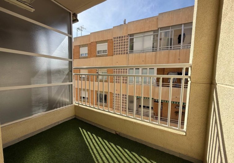 Wiederverkauf - Wohnung - Torrevieja - Centro