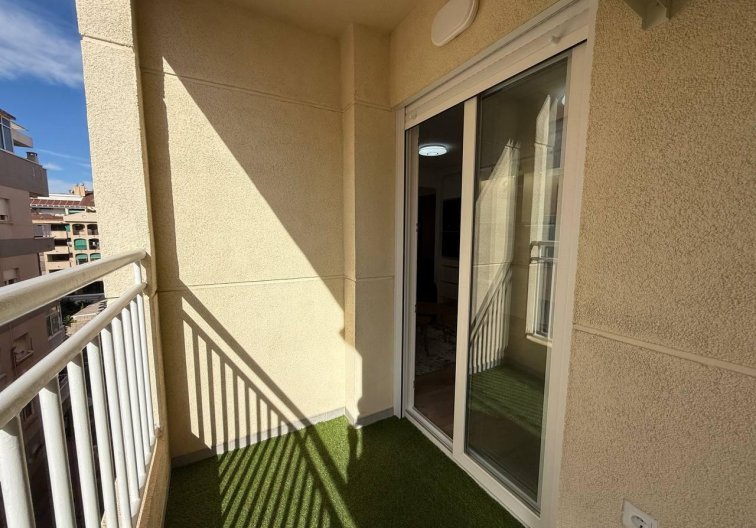 Wiederverkauf - Wohnung - Torrevieja - Centro