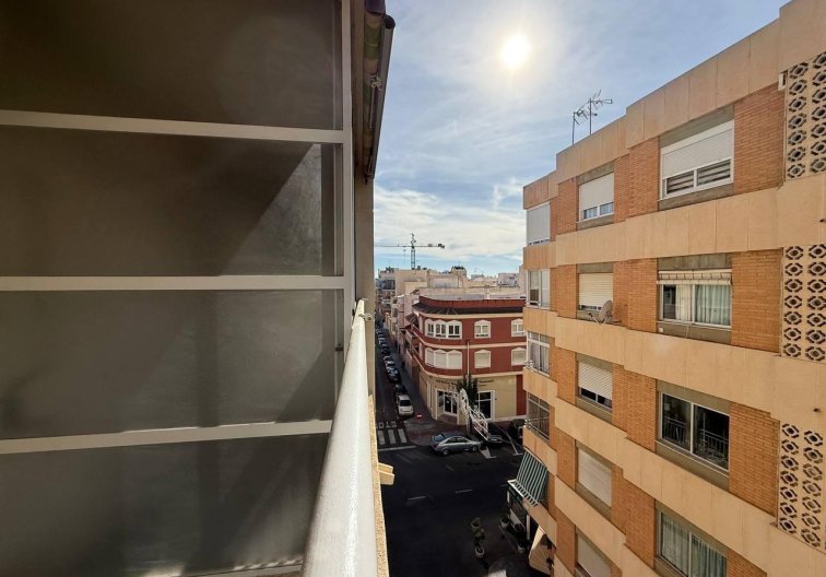 Wiederverkauf - Wohnung - Torrevieja - Centro