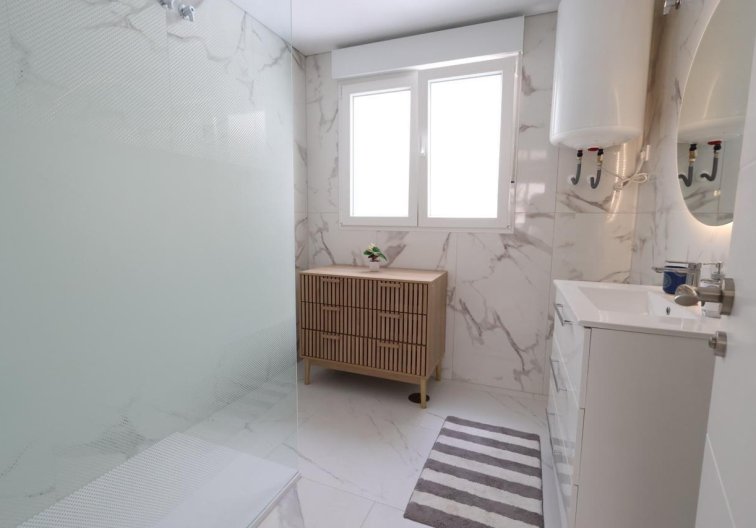 Segunda mano - Apartamento  - Torrevieja - Costa Blanca